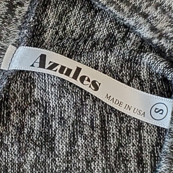 Azules High-Low Knit Top.   NWOT - Picture 7 of 8